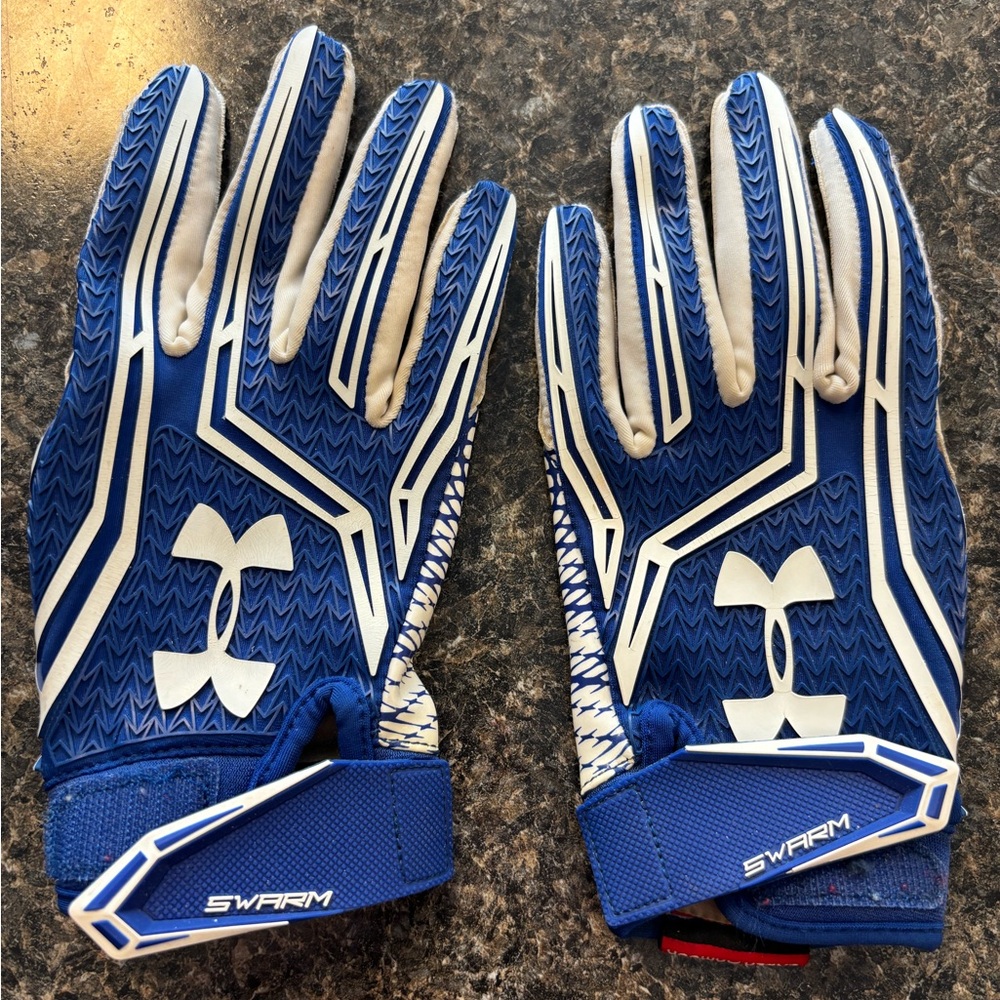 Under Armour Blue and White Sports Gloves